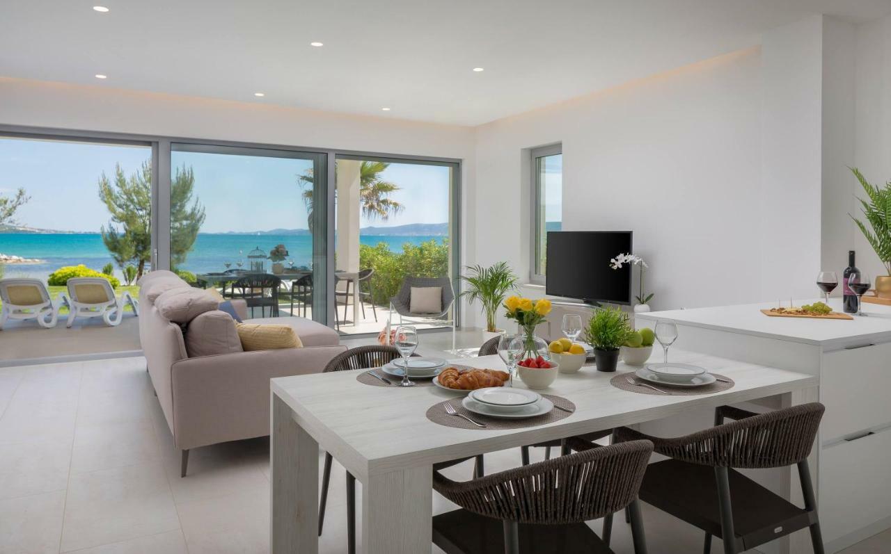 Luxury Design Beach Front Apartment Sukosan Exterior photo